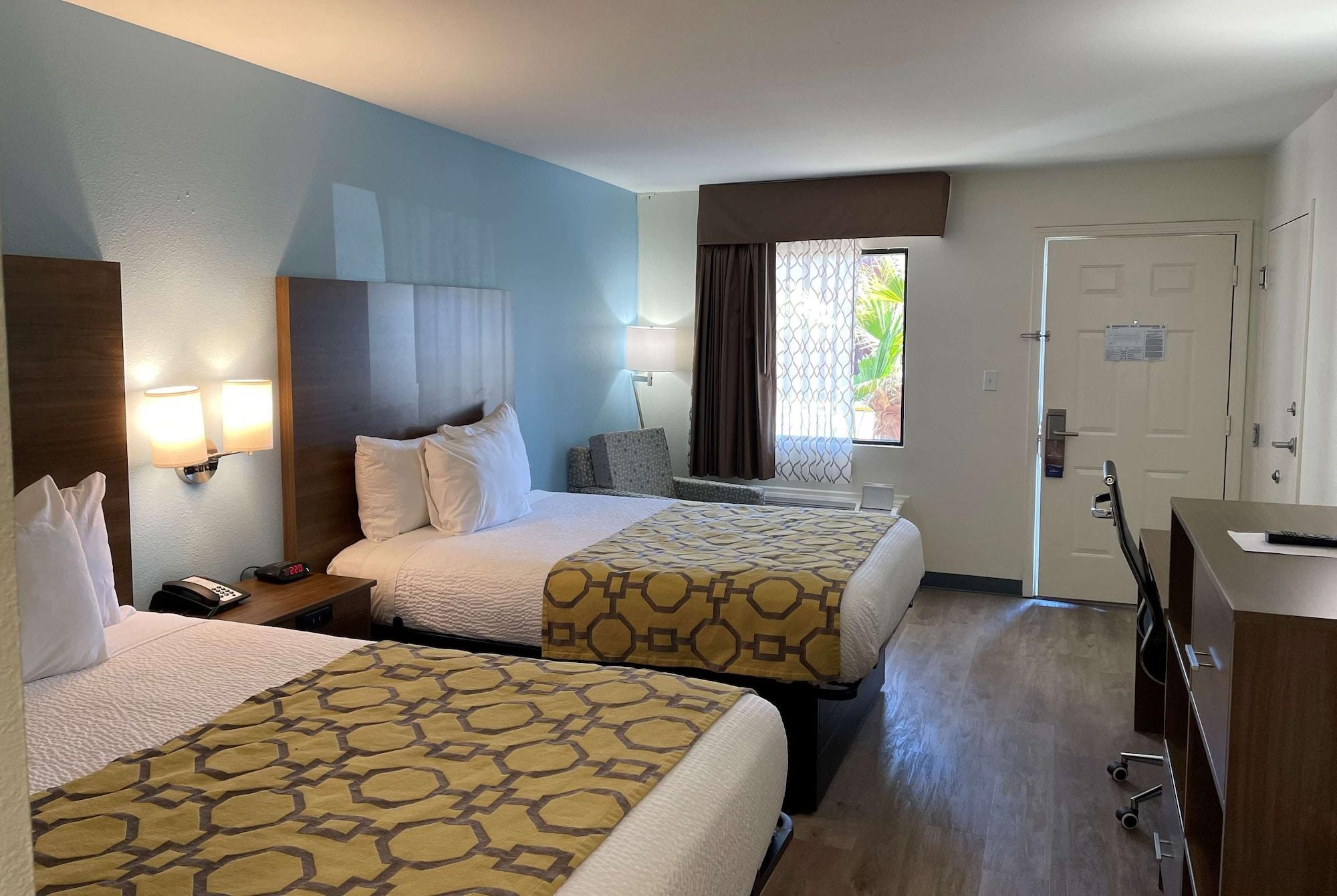 Baymont By Wyndham Biloxi - Ocean Springs Motel Exterior photo