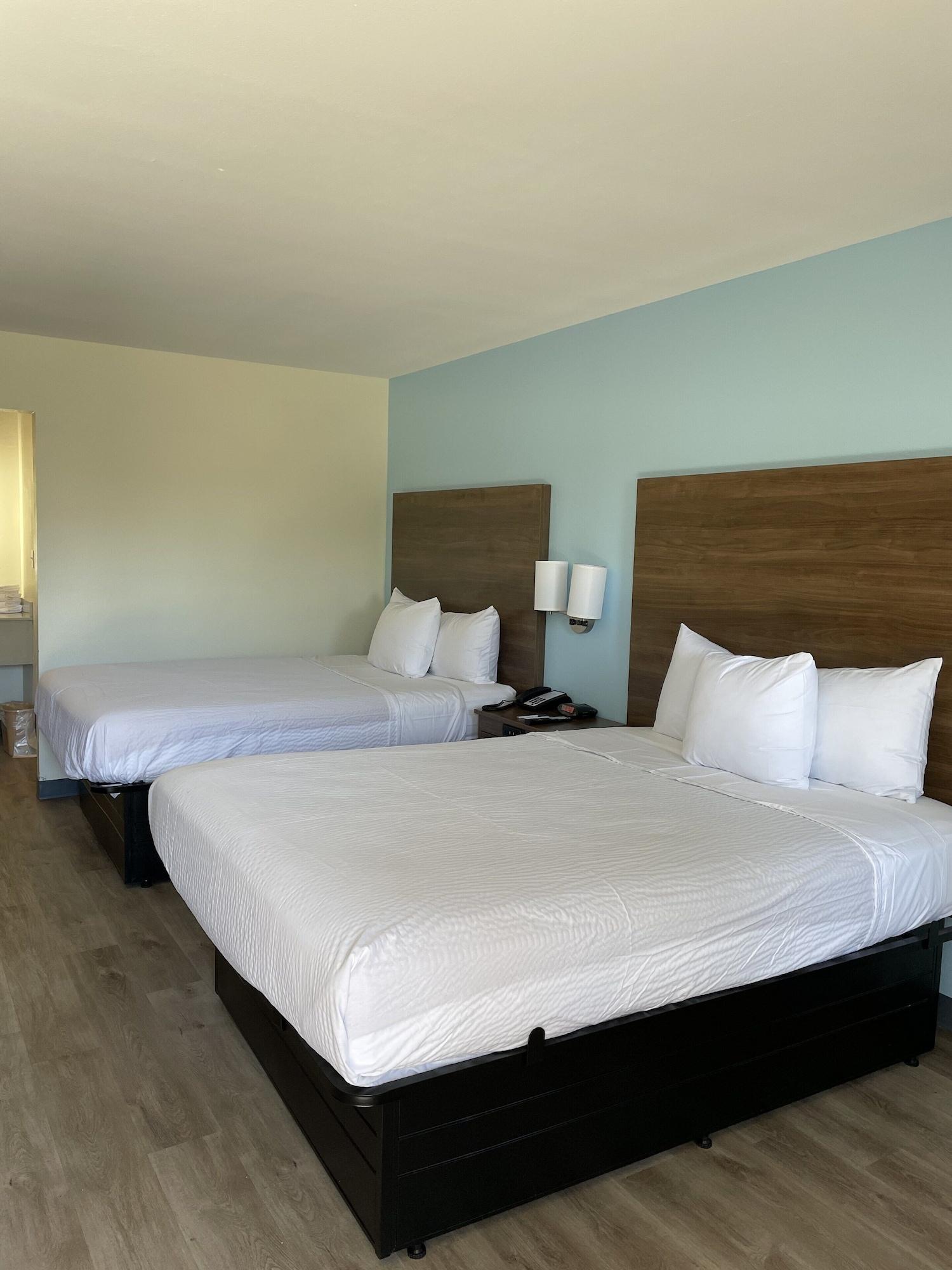 Baymont By Wyndham Biloxi - Ocean Springs Motel Exterior photo