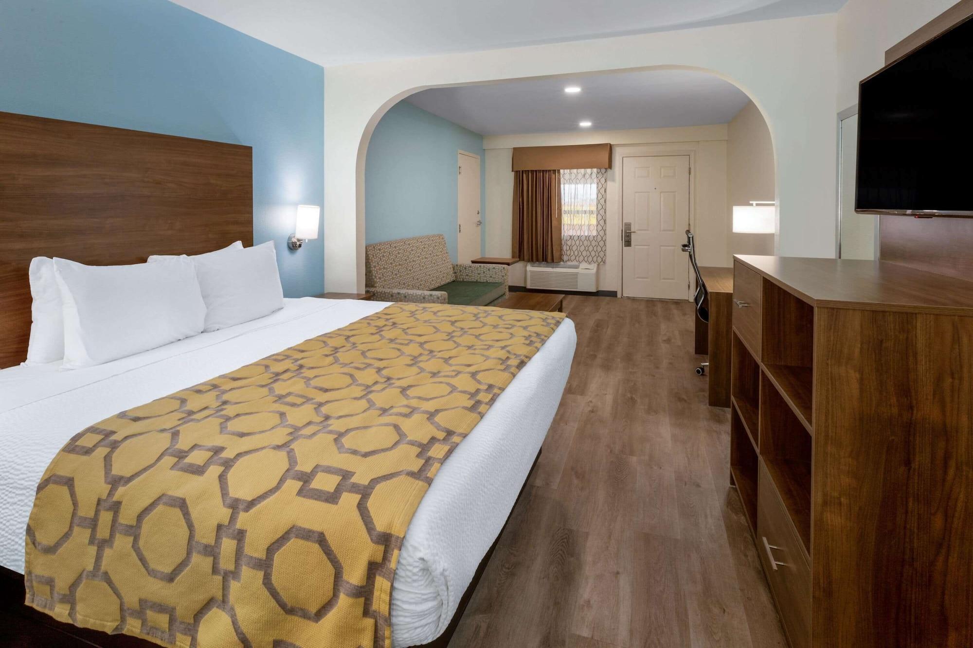 Baymont By Wyndham Biloxi - Ocean Springs Motel Exterior photo